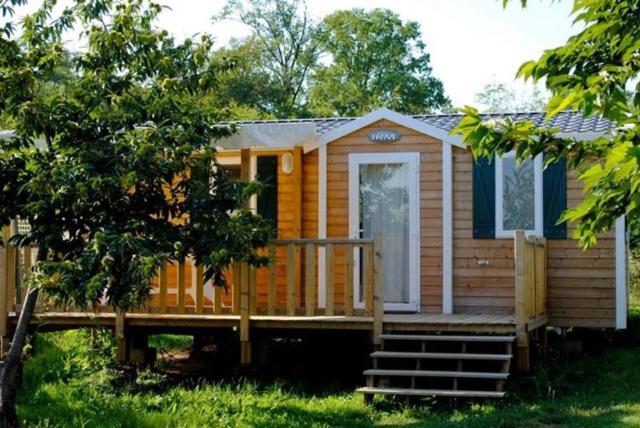 Comfort Two-Bedroom Bungalow (2 Adults and 3 Children) image 1