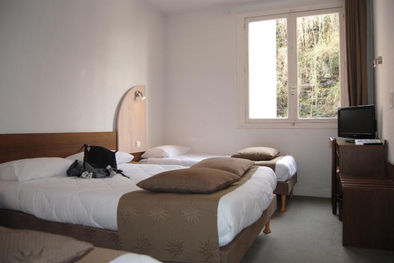 Quadruple Room (2 Adults + 2 Children) image 4