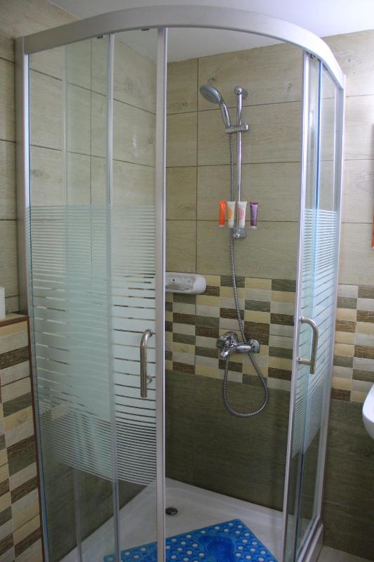Shami Plaza Hotel - image 6