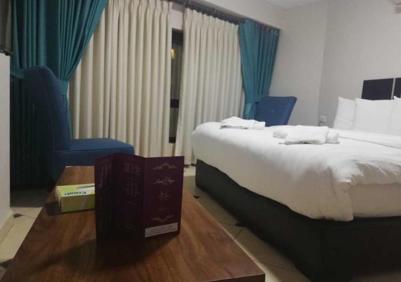 Shami Plaza Hotel - image 7