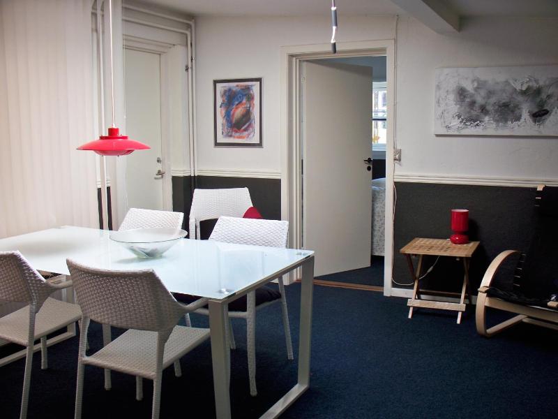 Apartment (4 Adults) image 4