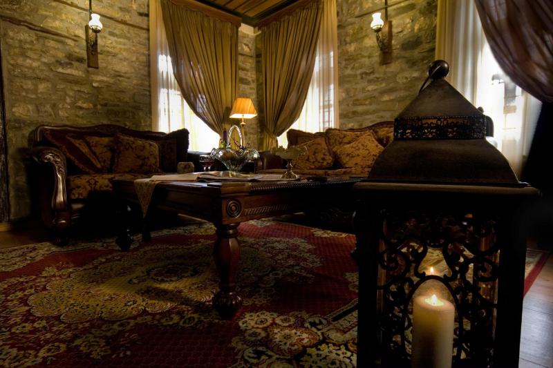 Triple Room with Mountain View image 2