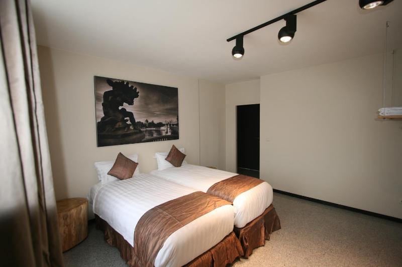 Two-Bedroom Apartment image 4