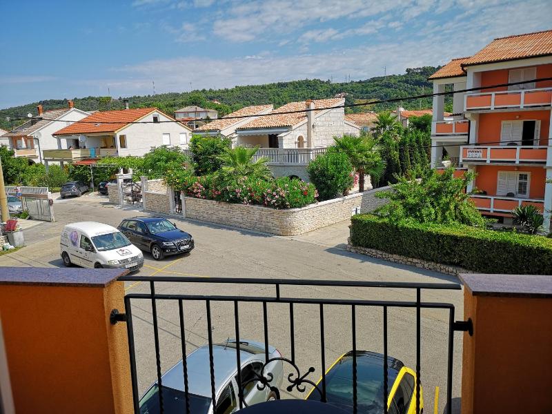 Double Room with Mountain View image 4