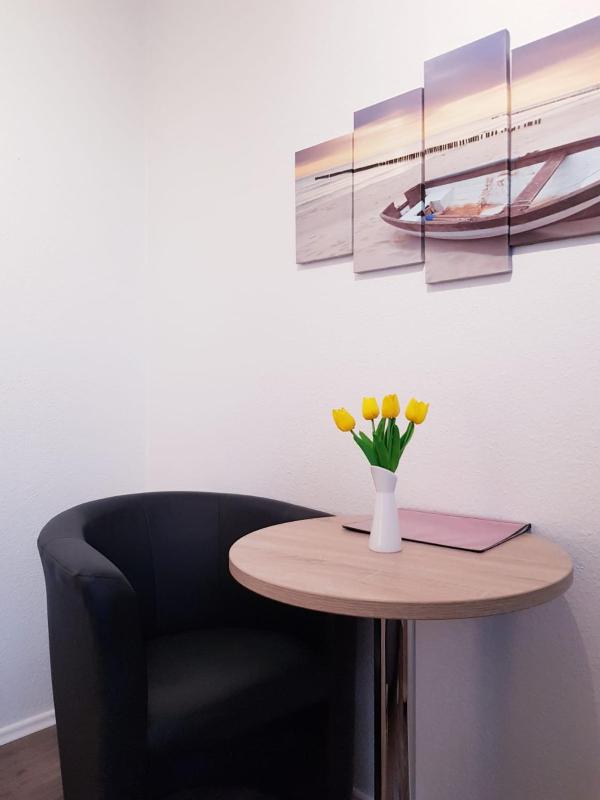 Single Room image 4
