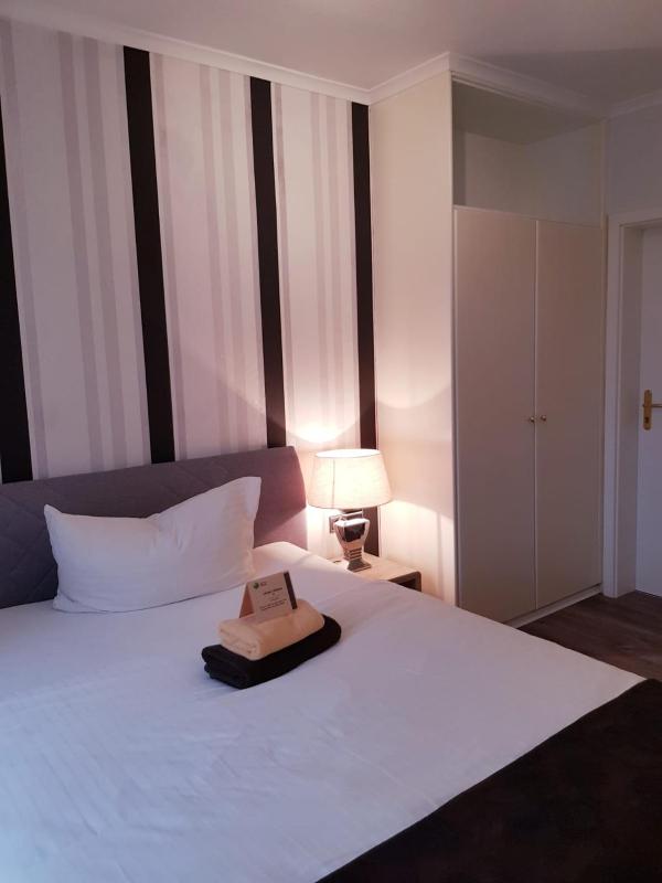 Single Room image 3