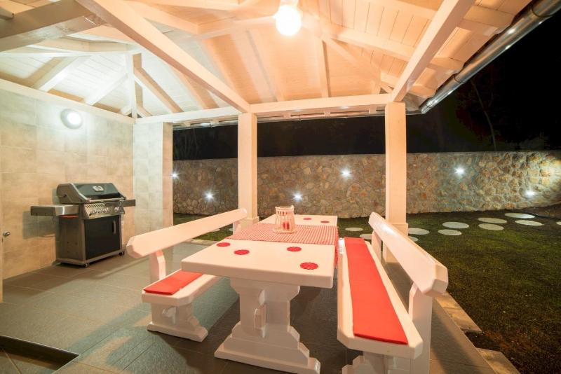 Luxury Villa Future with heated pool - image 11