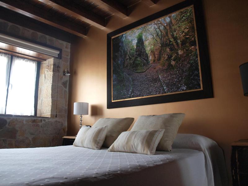 Double Room image 4