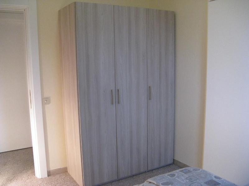 Single Room with Private Bathroom image 4