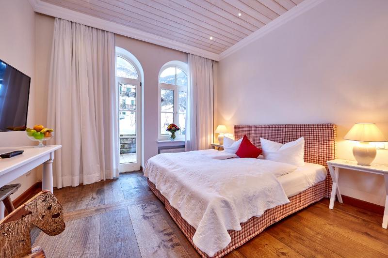 Double Room image 3