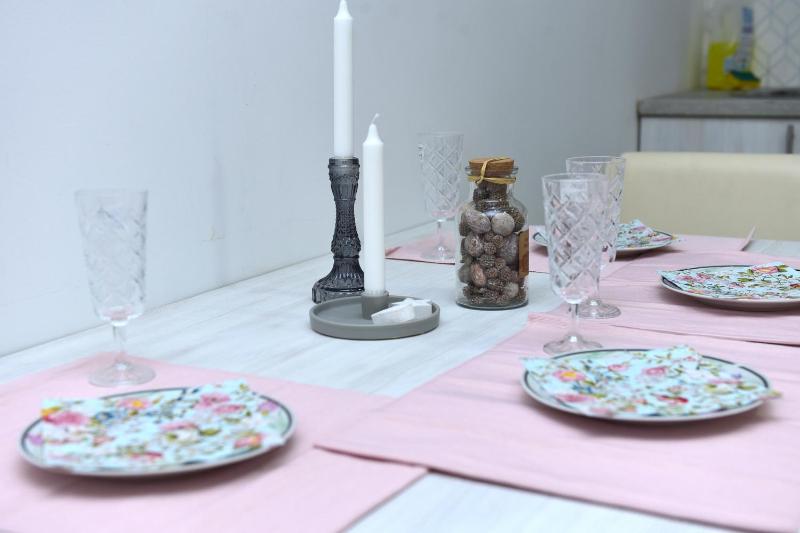 One-Bedroom Apartment image 2