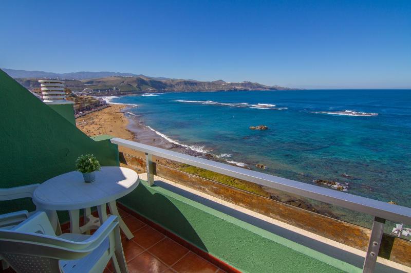 Apartment with Sea View image 3