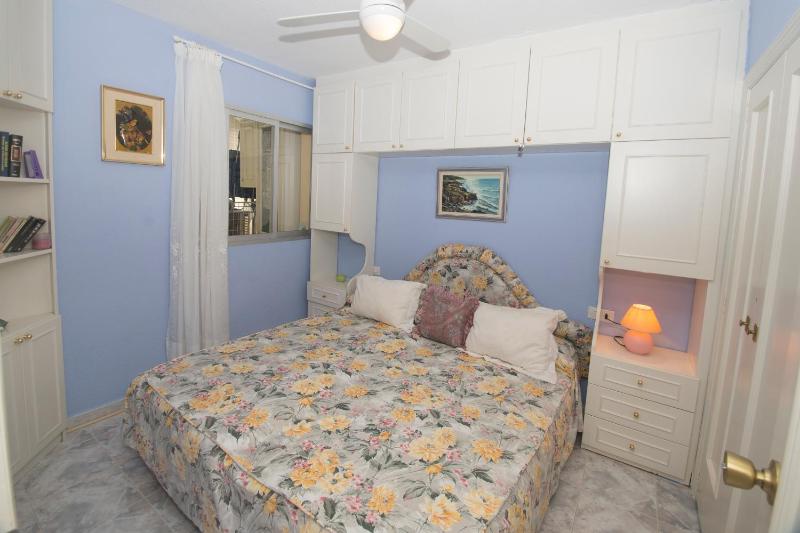 36 Avenida Juan Carlos I - image 2