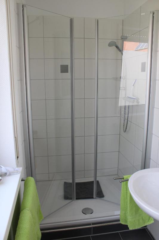 Double Room image 3
