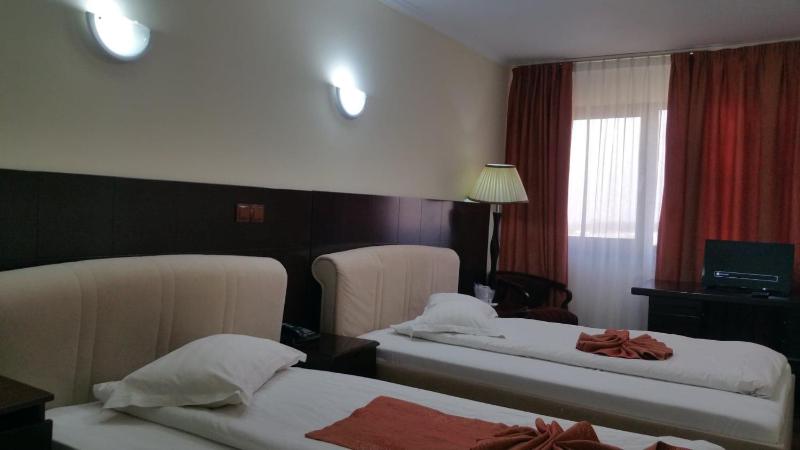 Hotel ZEN-Aeroport - image 10