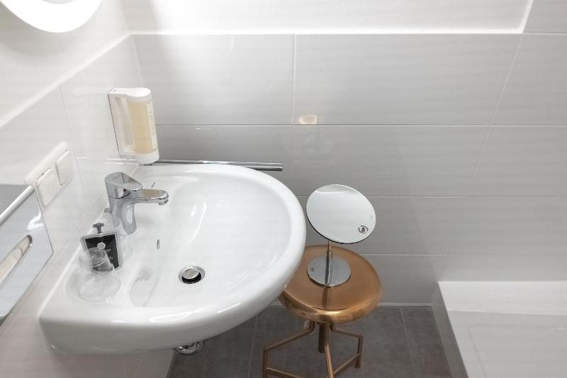 Double Room with Private External Bathroom image 3