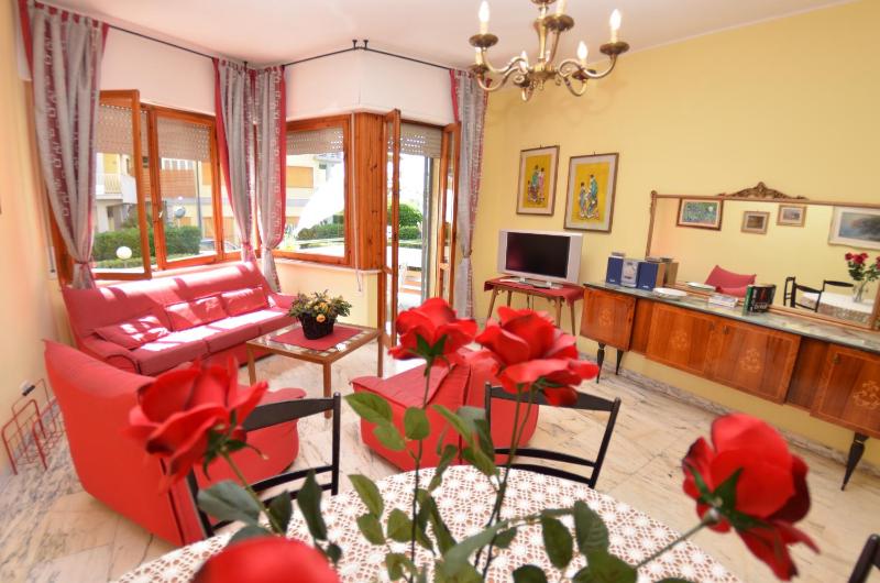 Two-Bedroom Apartment image 4