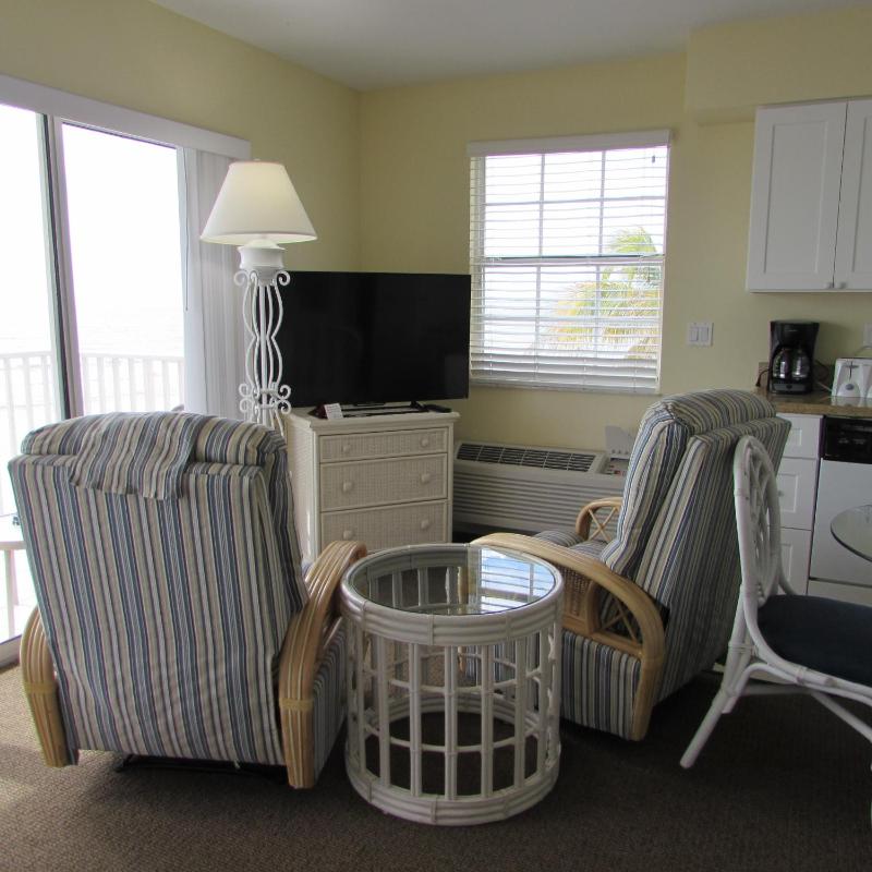 Edison Beach House - image 29