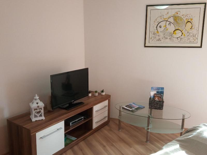 Karla Apartment - image 5