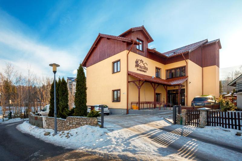 Pensjonat Śnieżka SPA - image 4