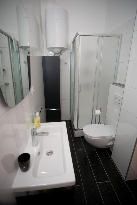 Luxury Two-Bedroom Penthouse Apartment (4 adults + 2 Children) image 3
