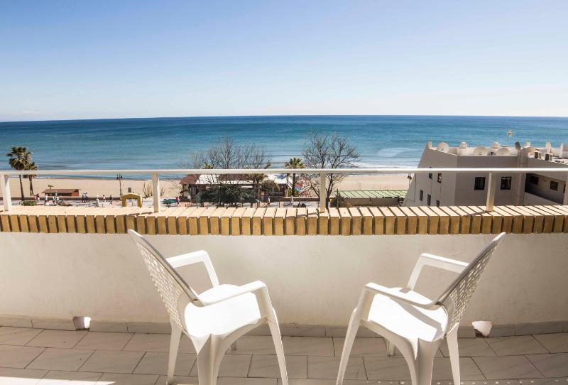 Apartamentos Buensol - image 12