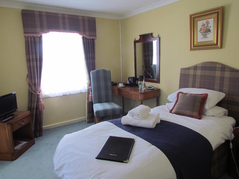 Standard Single Room image 2