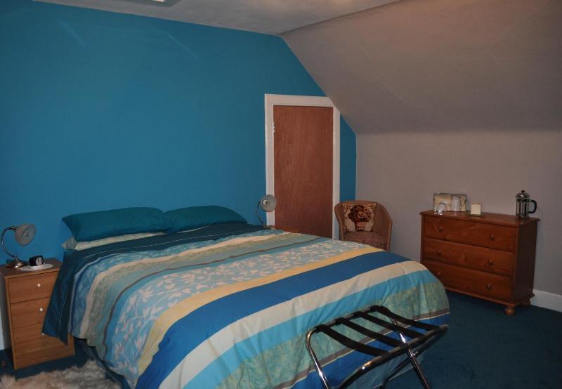 Double or Twin Room image 4