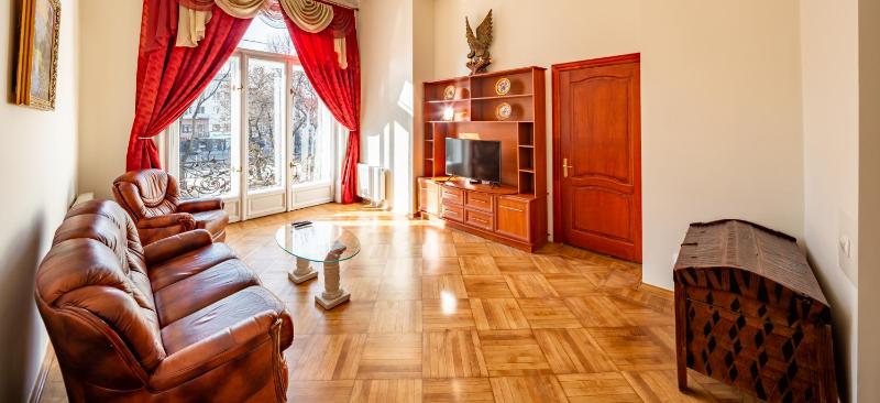 Grand Lviv Apartment I (1 of 3) - image 8