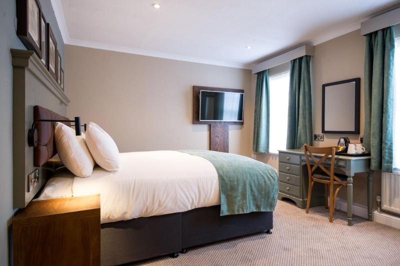Double Room image 3