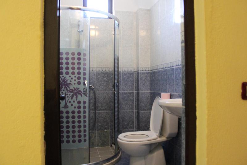 Quadruple Room with Balcony and Partial Sea View image 2