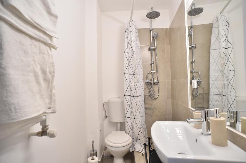 Executive Studio image 2