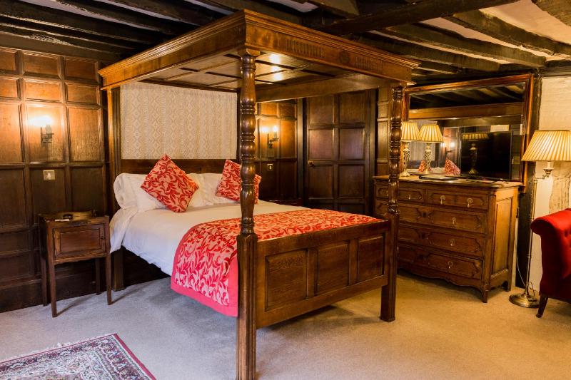 Deluxe Room image 1