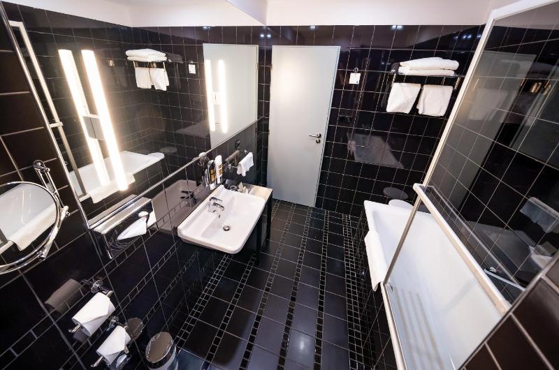 Grandium Suite image 3