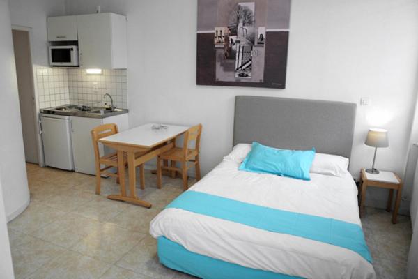 Studio Apartment image 3