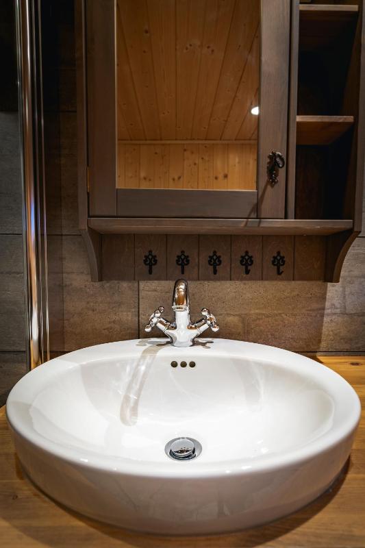 Two-Bedroom Chalet image 2