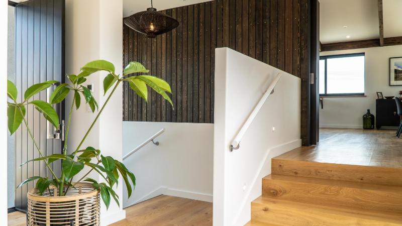 Farrant Drive - Sleeps 8 - Lake & mountain views - Modern & Stylish - image 13