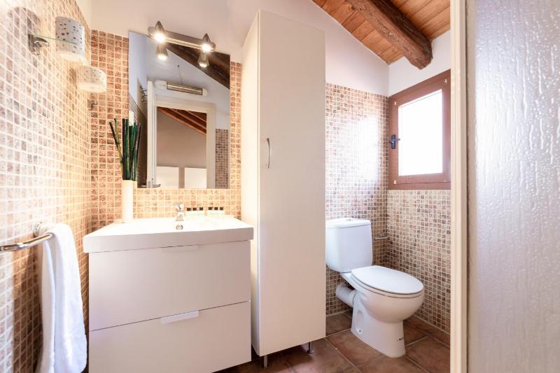 Apartment III image 3
