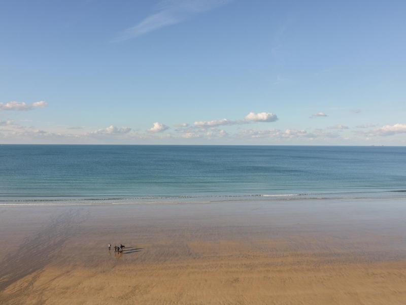 Onshore 6 - Newquay Towan Beach View - image 33