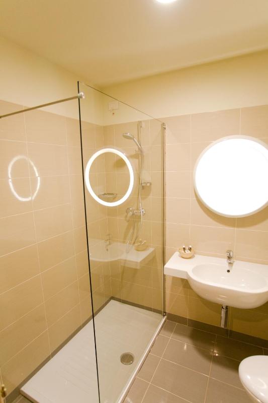 Superior Double Room image 2