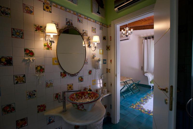 Double Room image 2
