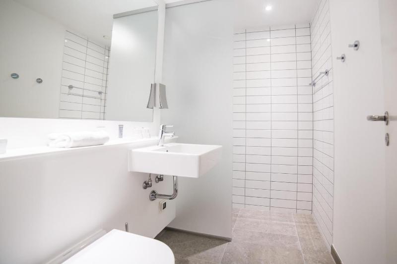 Double Room image 2