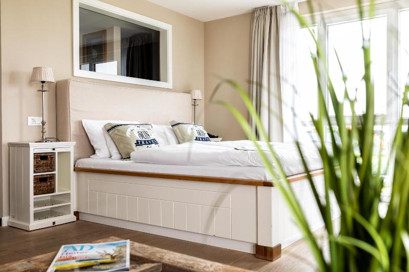 Luxury Double Room Landview image 2