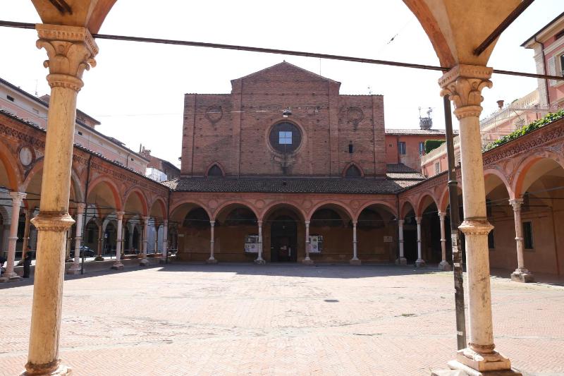 GetThekey San Vitale Apartment - image 4