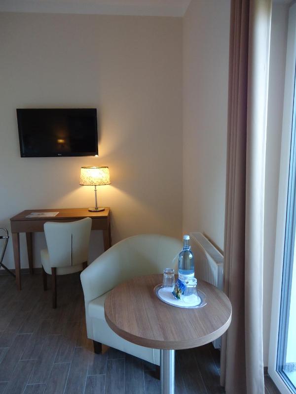 Single Room image 2