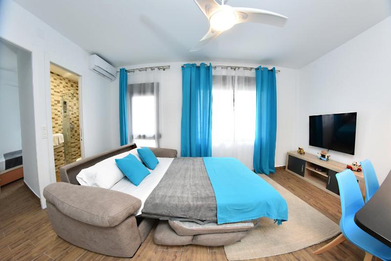 Zenbeach 1A playa carihuela - image 9