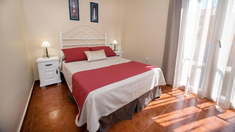 Superior One-Bedroom Apartment (3 Adults or 2 Adults + 2 Children) image 4