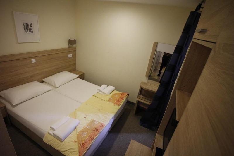 Small Double Room image 2