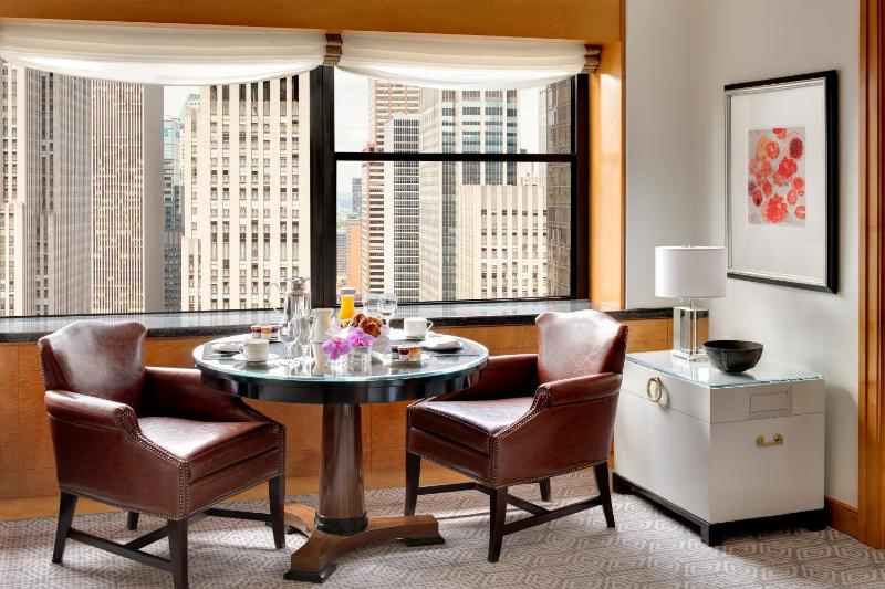 Towers at Lotte New York Palace - image 6
