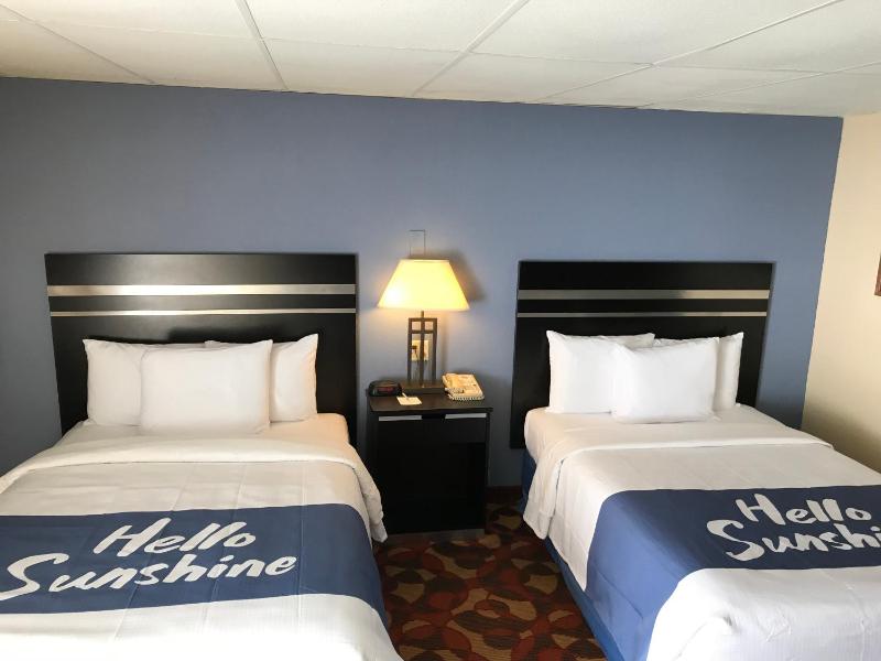 Double Room with Two Double Beds - Non-Smoking image 2